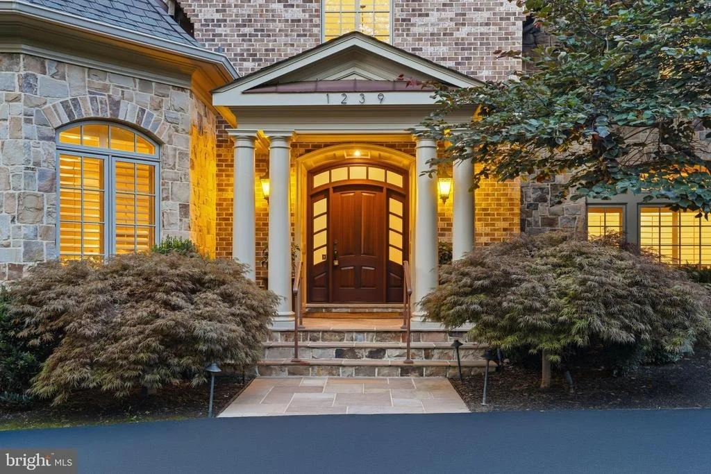 Photo of 1239 DALEVIEW DRIVE