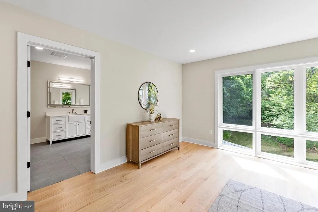 Photo of 3706 SPRING STREET