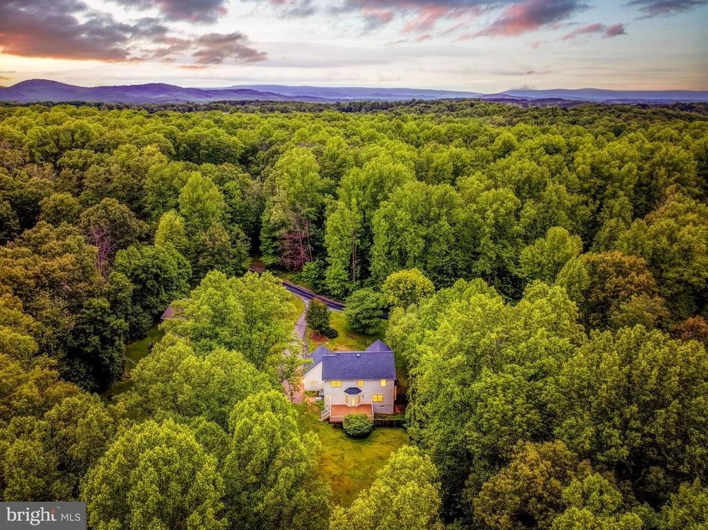 Photo of 9085 GROUNDHOG LANE