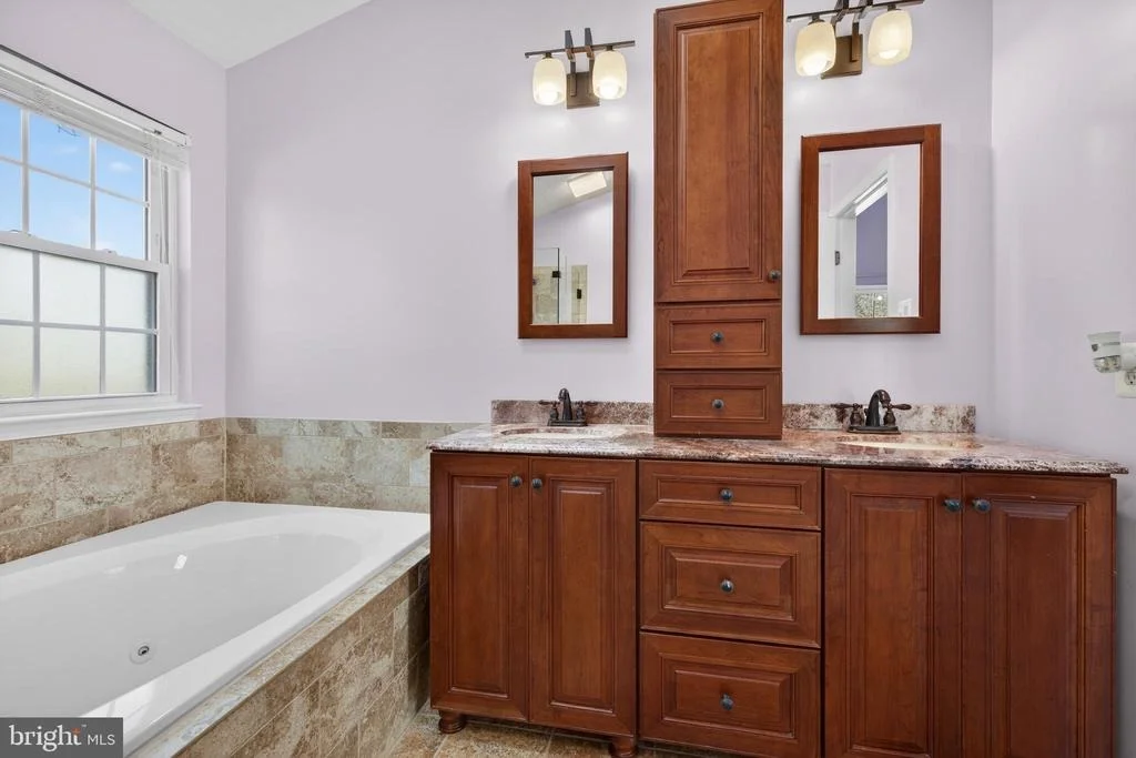 Photo of 611 HUNTING RIDGE DRIVE