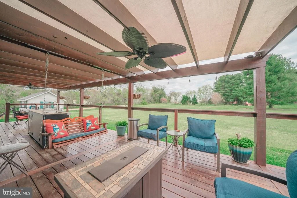 Photo of 15221 WOODCREST DRIVE