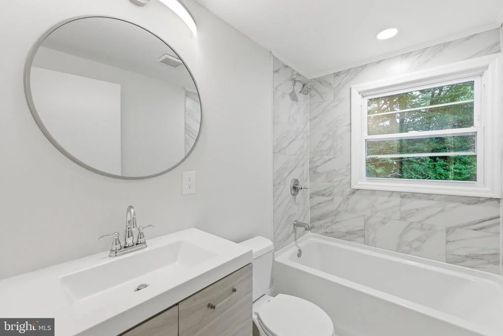 Photo of 27 PARKSIDE CIRCLE