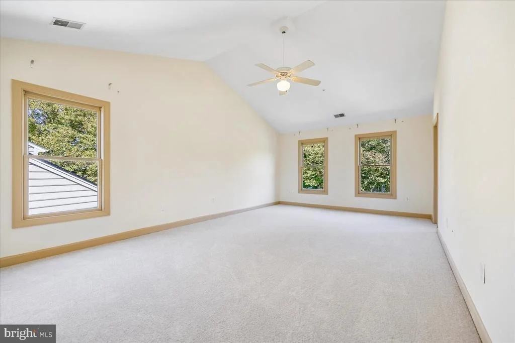 Photo of 21400 MANOR VIEW CIRCLE