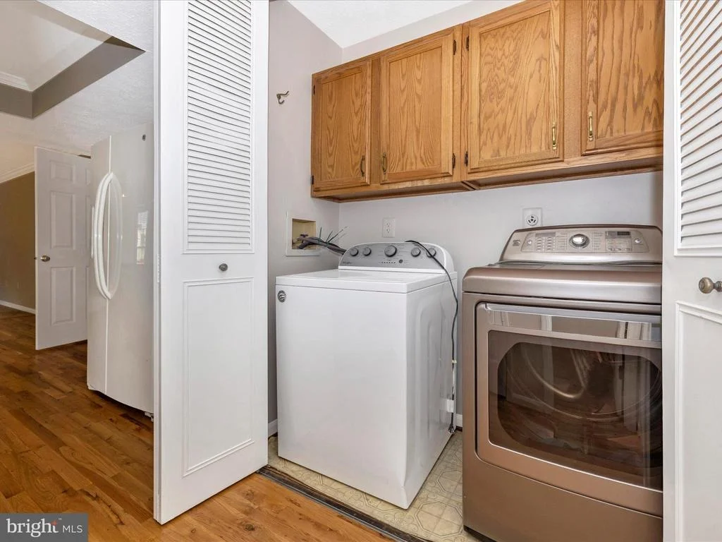 Photo of 112 BOOKHAM LANE