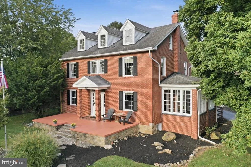 Photo of 5921 QUINN ROAD