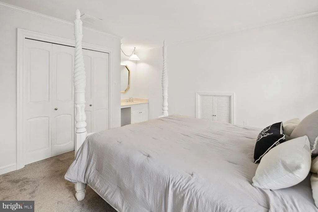 Photo of 1613 FOREST LANE