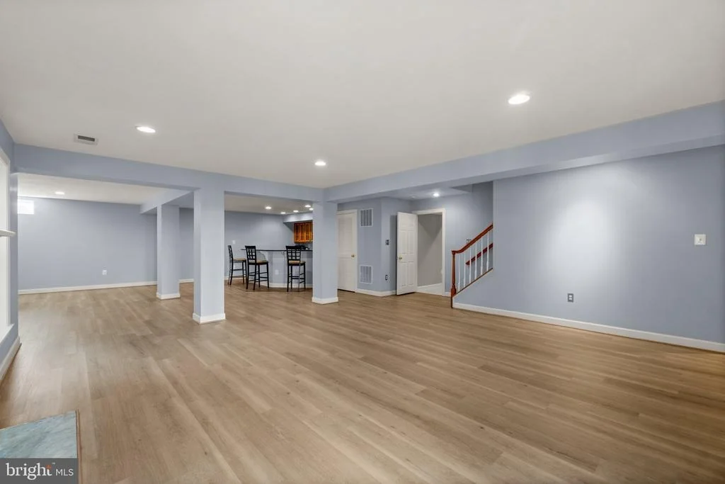 Photo of 9116 BOWLING GREEN DRIVE