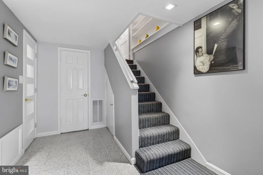 Photo of 432 ARGYLE DRIVE