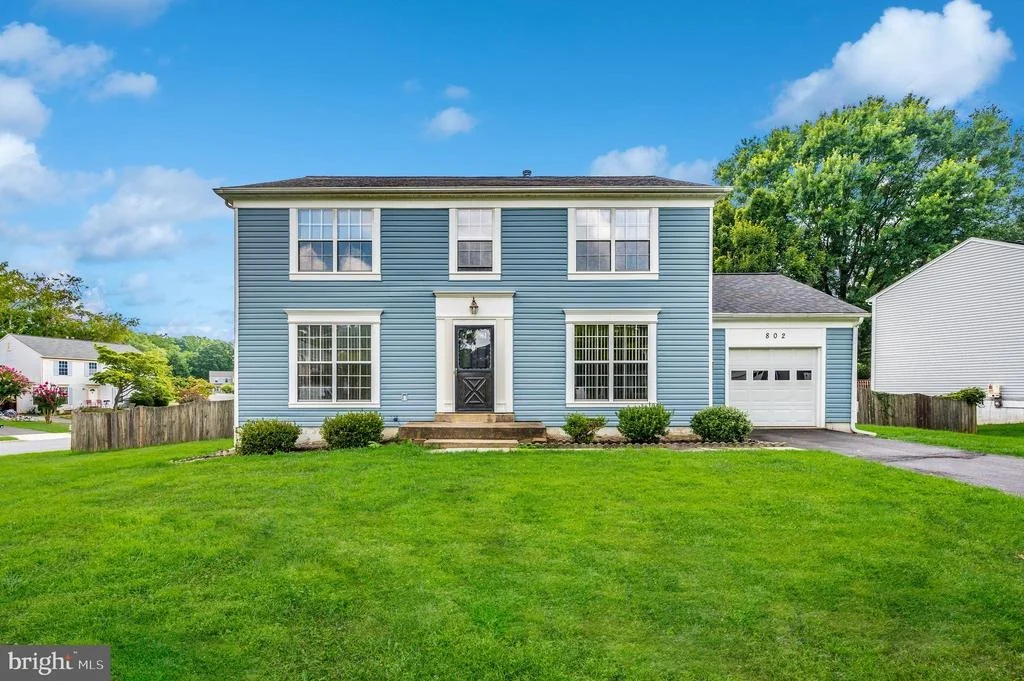 Photo of 802 POINTER RIDGE DRIVE