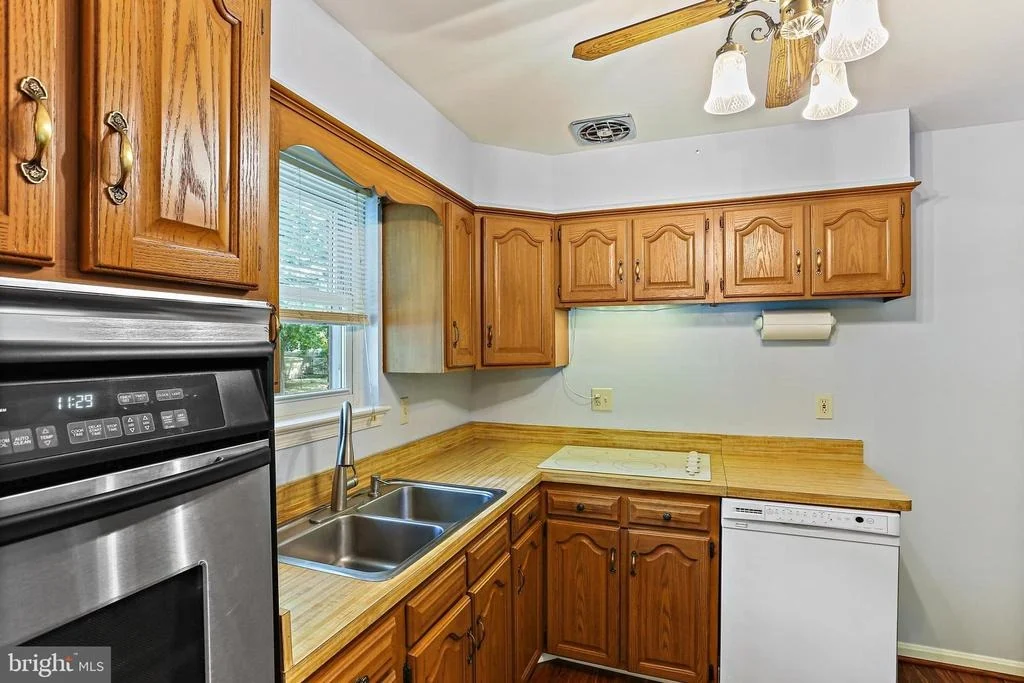 Photo of 7214 EARL DRIVE