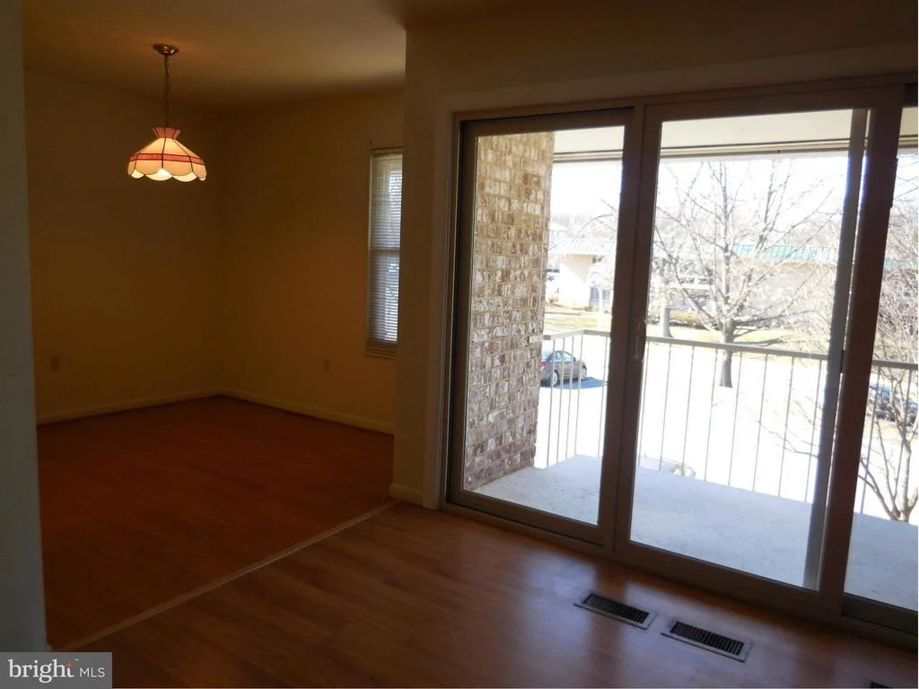 Photo of Unit 73A at 3600 GLENEAGLES DRIVE