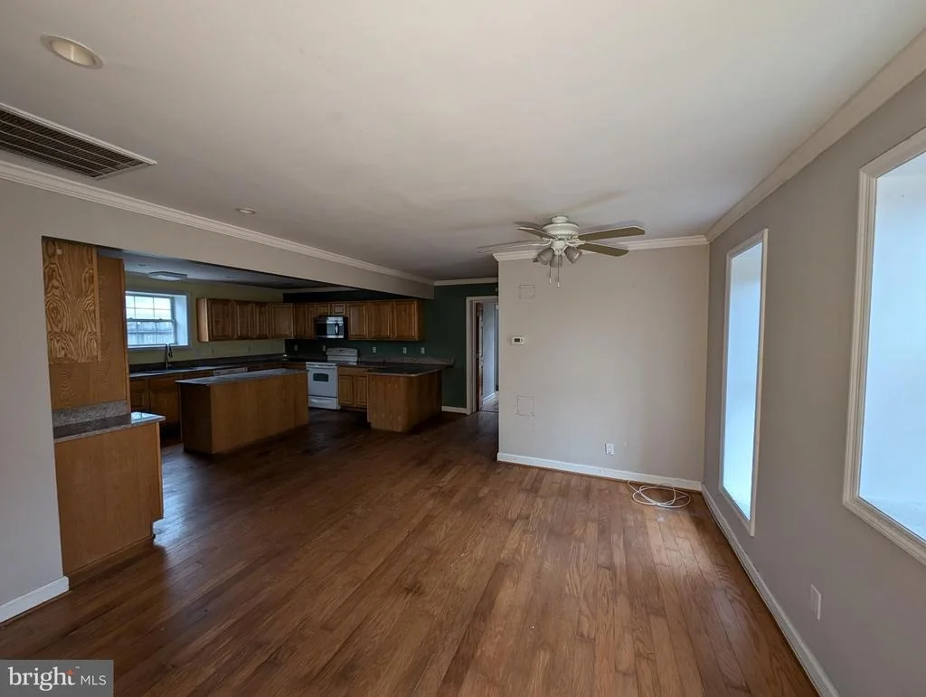 Photo of 219 CIRCLE ROAD
