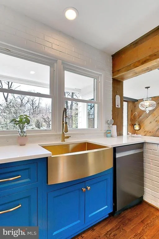 Photo of 4221 SAINT JEROME DRIVE