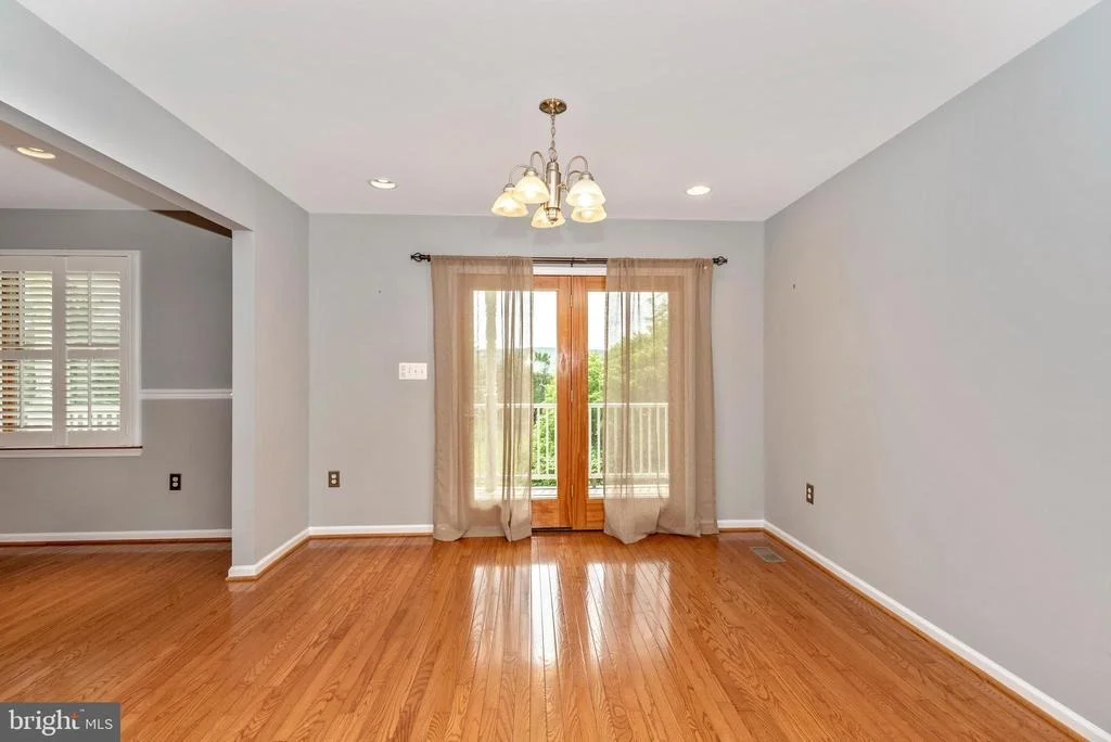 Photo of 6803 PLANTATION ROAD