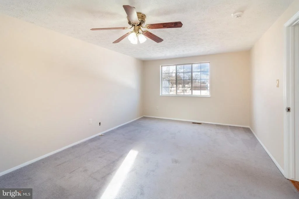 Photo of 1800 LAWNVIEW DRIVE