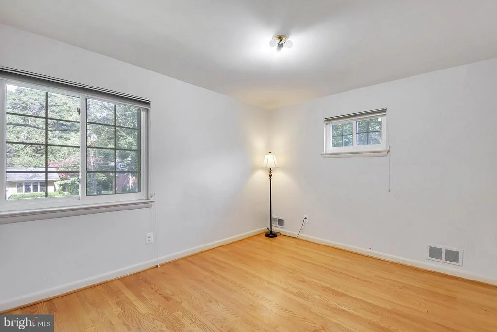 Photo of 9517 FLOWER AVENUE