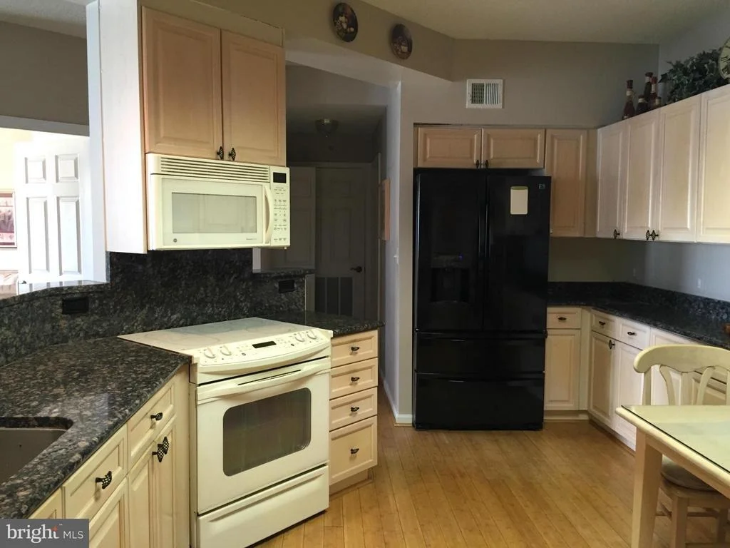 Photo of Unit 708 at 3200 LEISURE WORLD BOULEVARD
