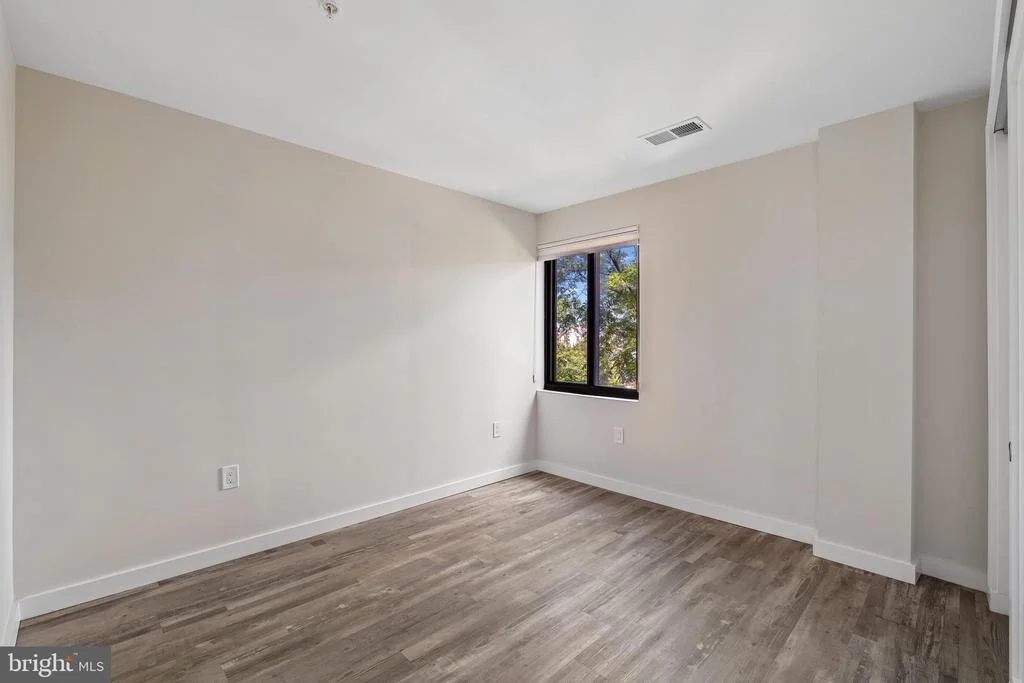 Photo of Unit 401 at 700 ROEDER ROAD