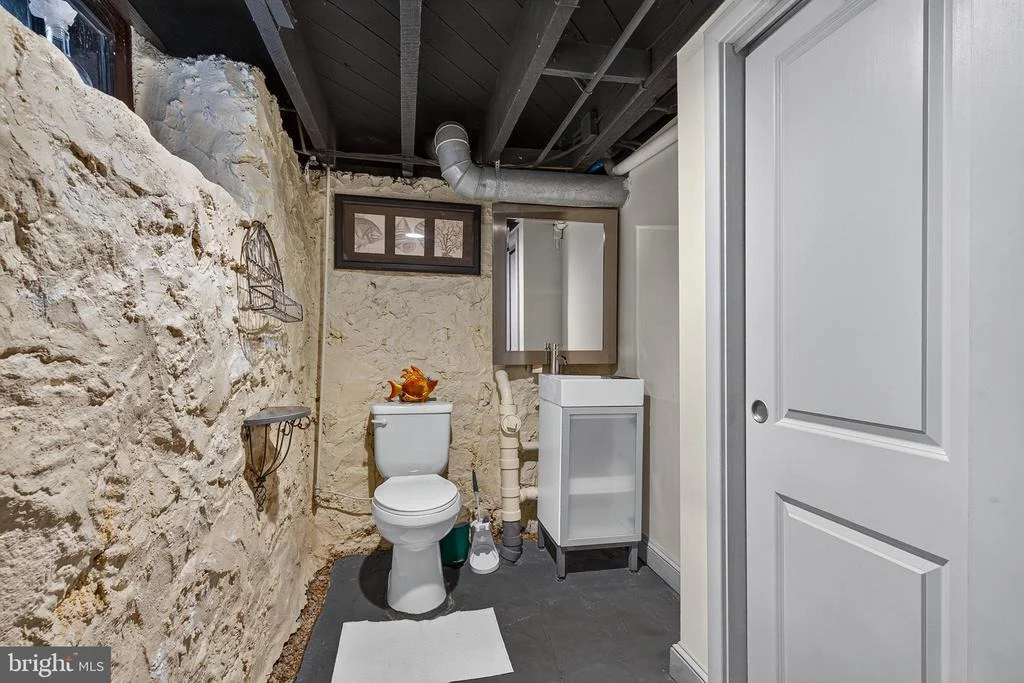 Photo of 322 SAINT DUNSTANS ROAD