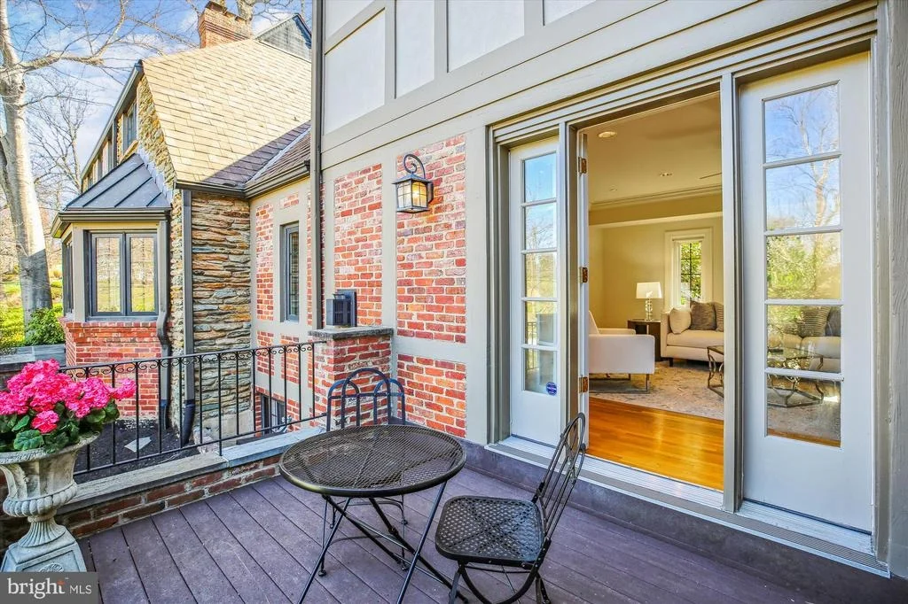 Photo of 4116 BEVERLY ROAD