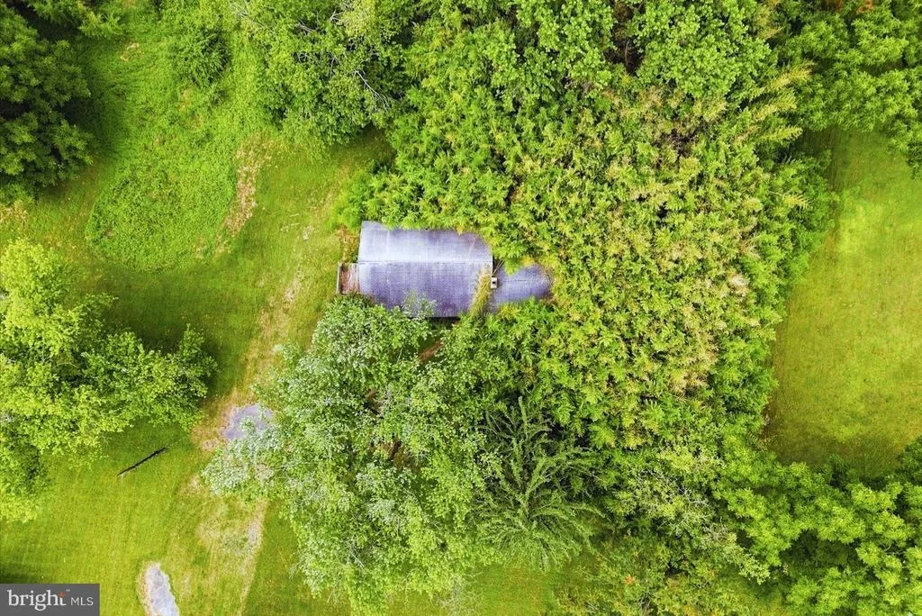 Photo of 5904 MUNCASTER MILL ROAD