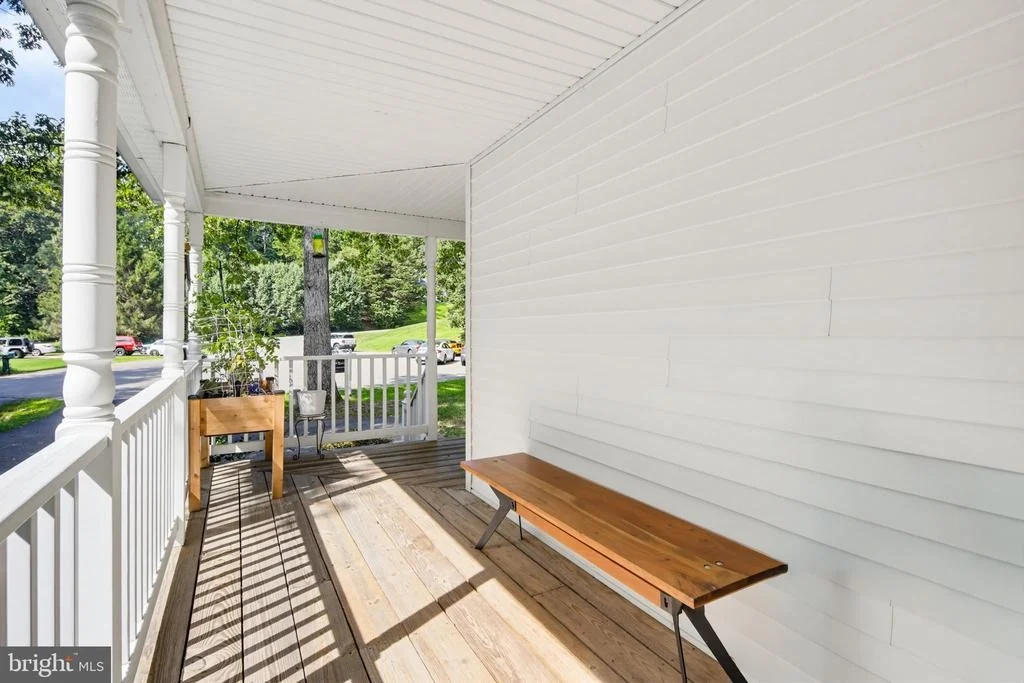 Photo of 2501 YORK COURT