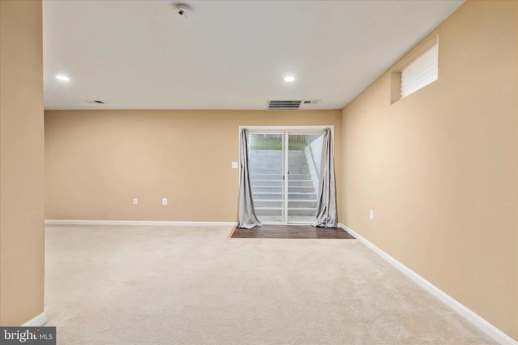 Photo of 660 BEEHIVE WAY