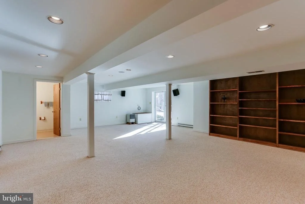 Photo of 6148 LLANFAIR DRIVE