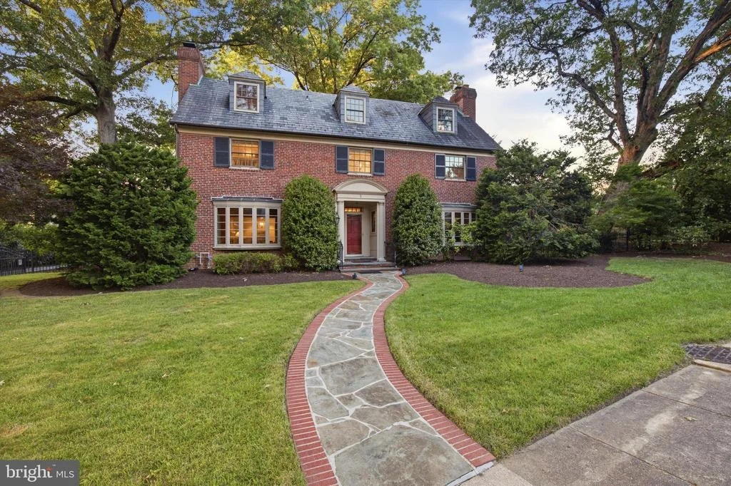 Photo of 2 BELLEMORE ROAD
