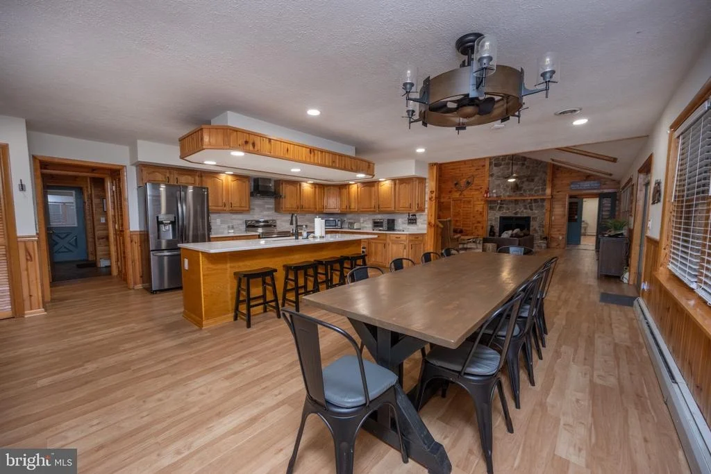 Photo of 526 GLEANINGS DRIVE