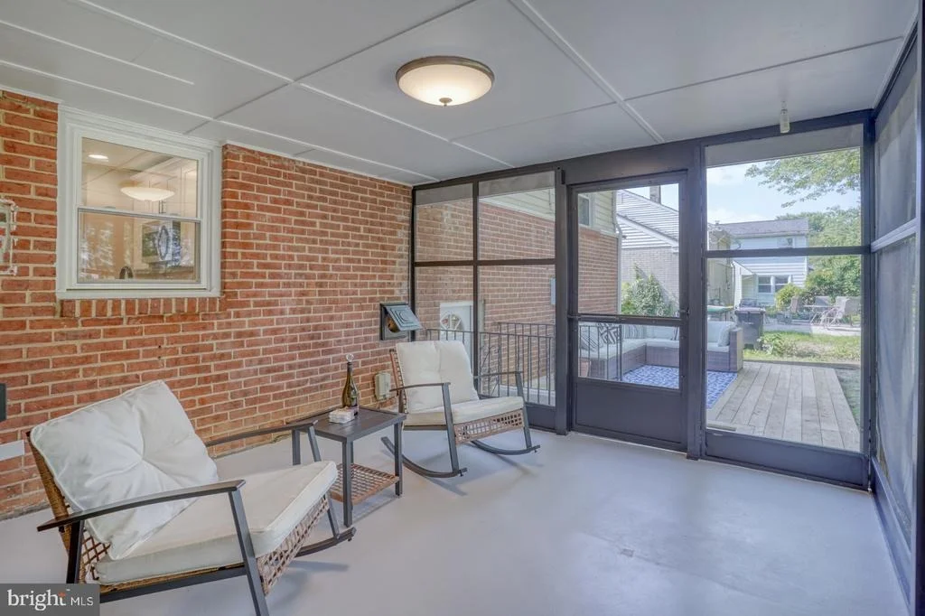 Photo of 1207 CRESTOVER ROAD