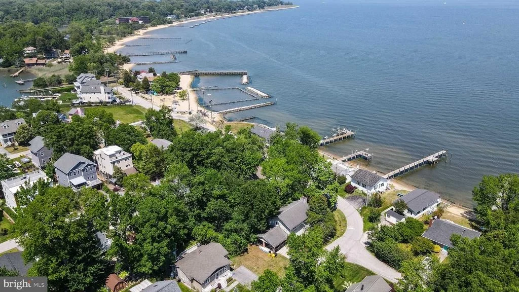 Photo of 3328 SHORE DRIVE