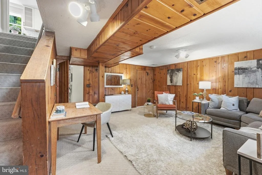 Photo of 1102 MEURILEE LANE