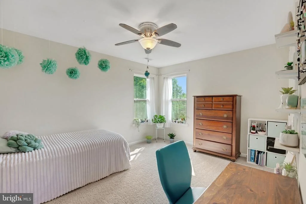 Photo of 2058 BAYTHORNE ROAD