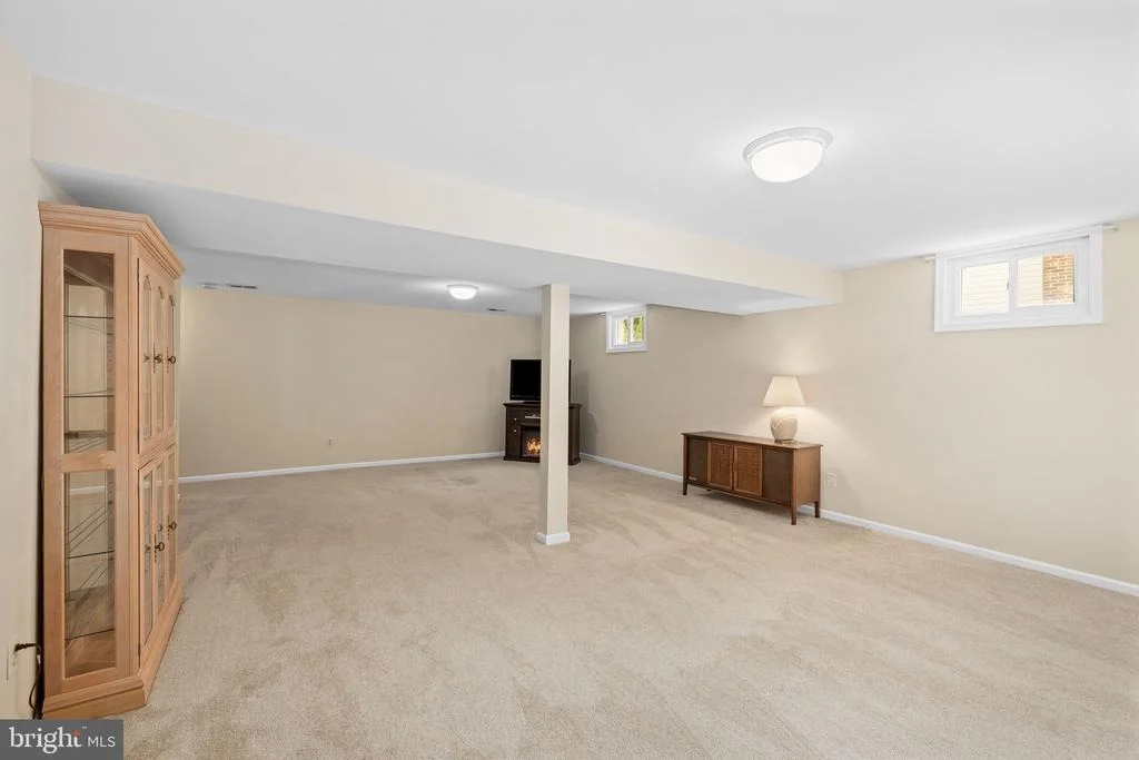 Photo of 9304 MAINSAIL DRIVE