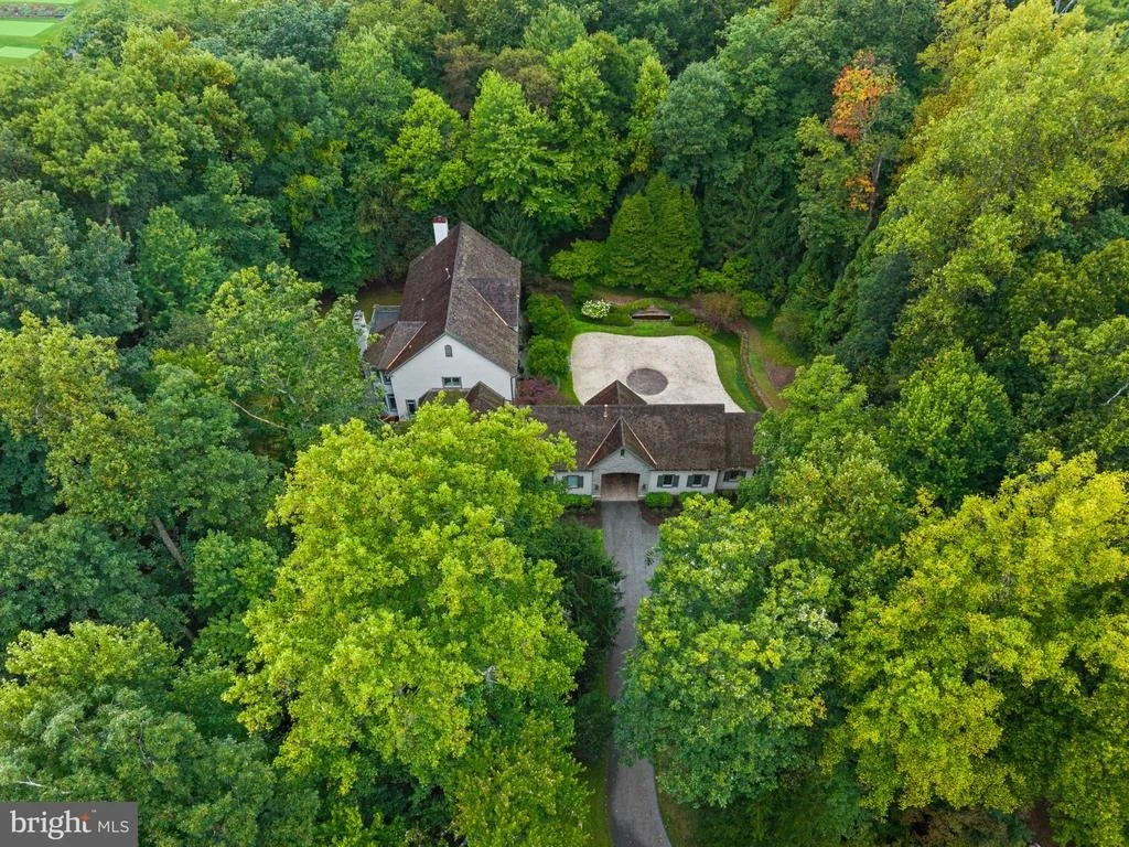 Photo of 3137 BLENDON ROAD
