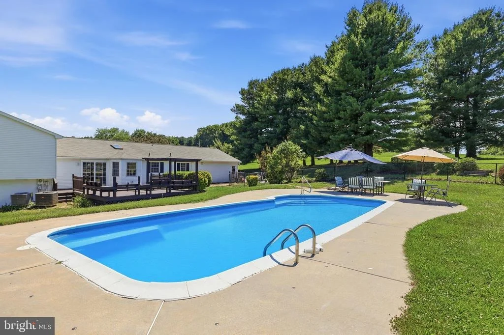 Photo of 3814 BOTELER ROAD