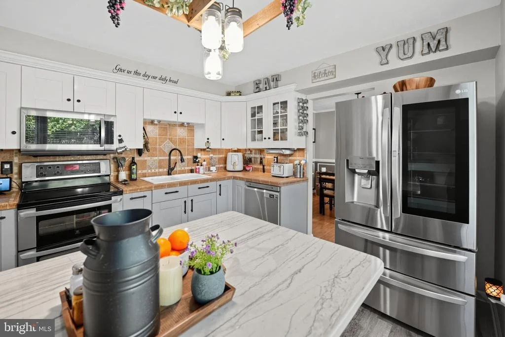 Photo of 553 CROSSBRIDGE DRIVE