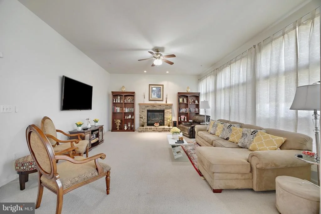 Photo of 4401 HUNTCHASE DRIVE