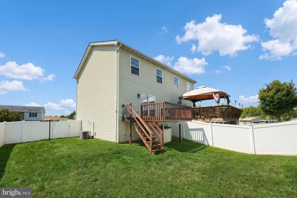 Photo of 24 SQUIRE CIRCLE
