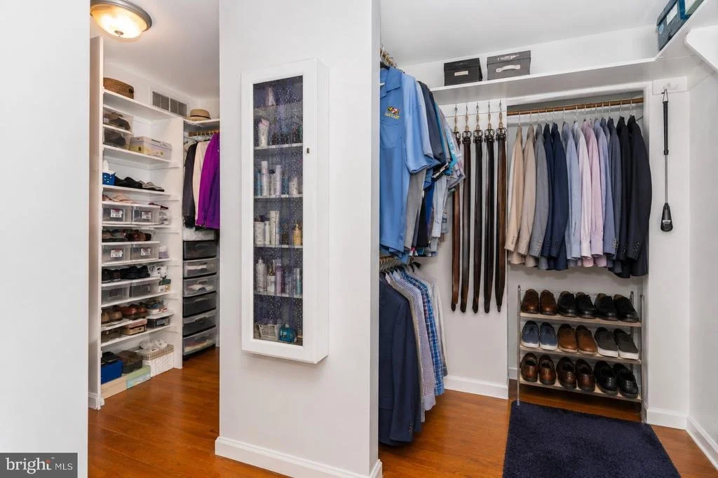 Photo of 6213 WHITE OAK DRIVE