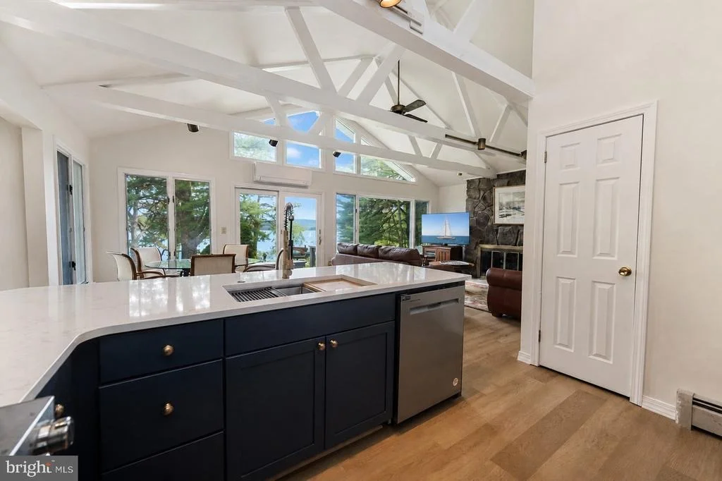 Photo of 701 SHORELINE DRIVE
