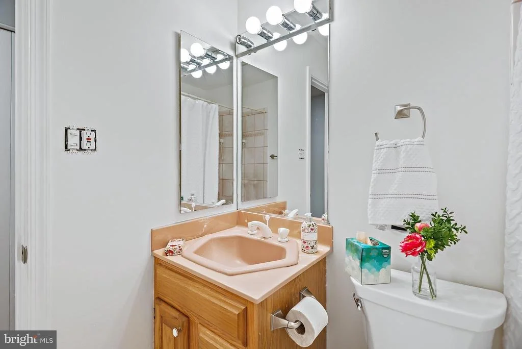 Photo of 604 KENBROOK DRIVE