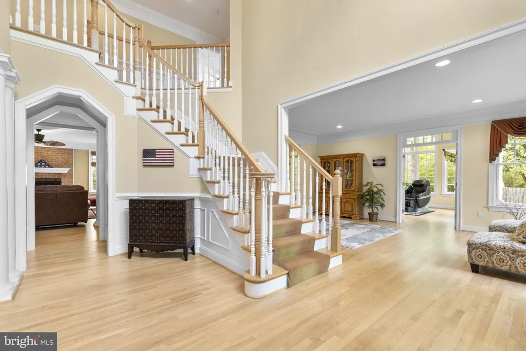 Photo of 370 EAGLE HILL ROAD