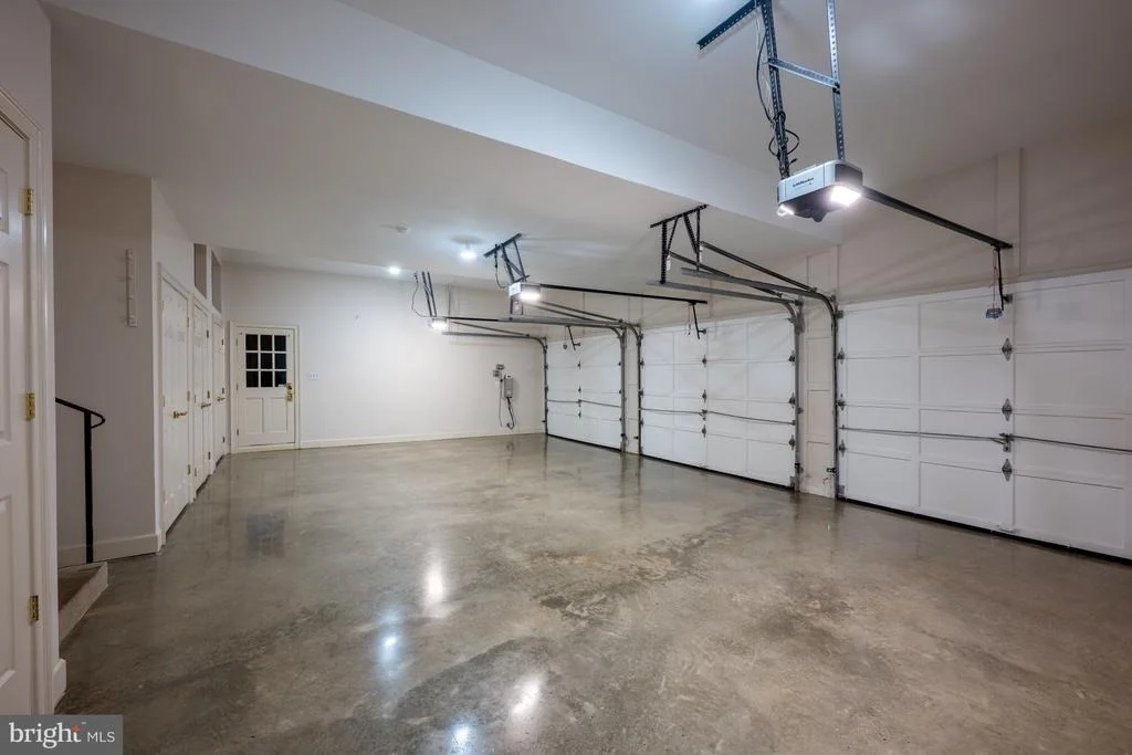 Photo of 9400 CRIMSON LEAF TERRACE