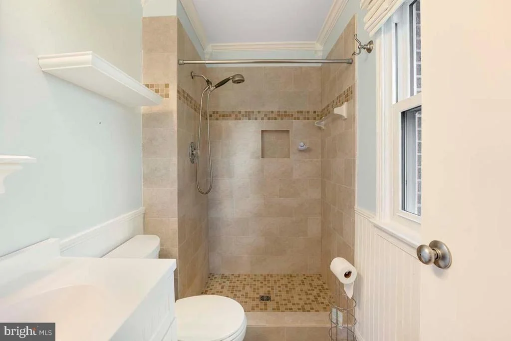Photo of 12503 LEE HILL DRIVE