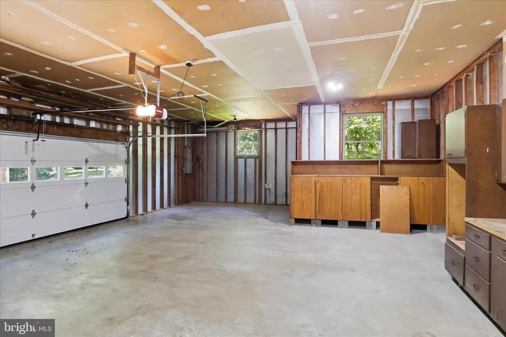 Photo of 6501 COMMONWEALTH COURT