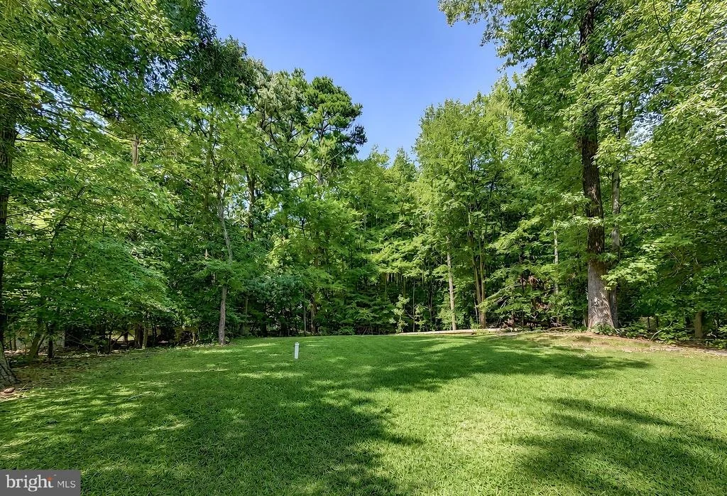 Photo of 976 JOHNSWOODS ROAD