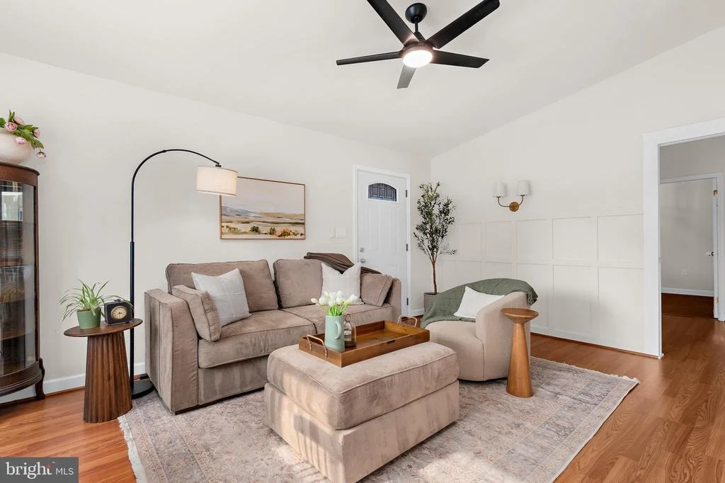 Photo of 1300 GILBERT PLACE
