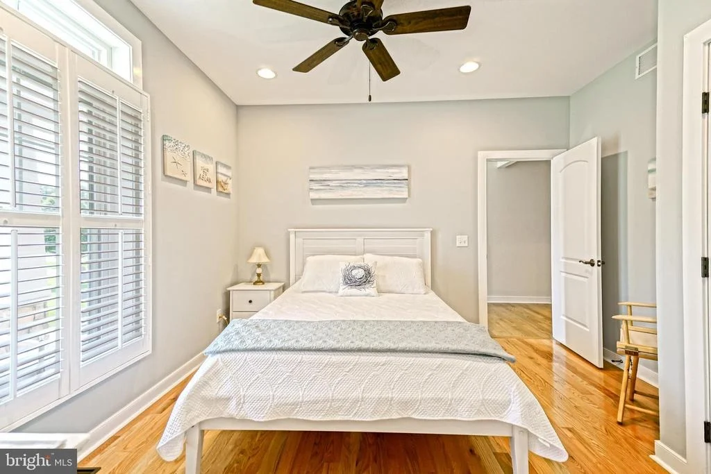 Photo of 35494 RED TAIL ROAD